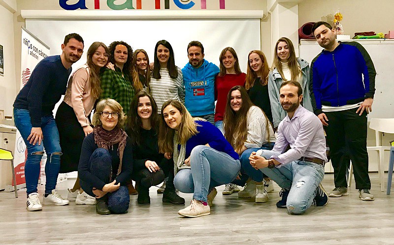 Ayuda y supervivisión voluuntarios