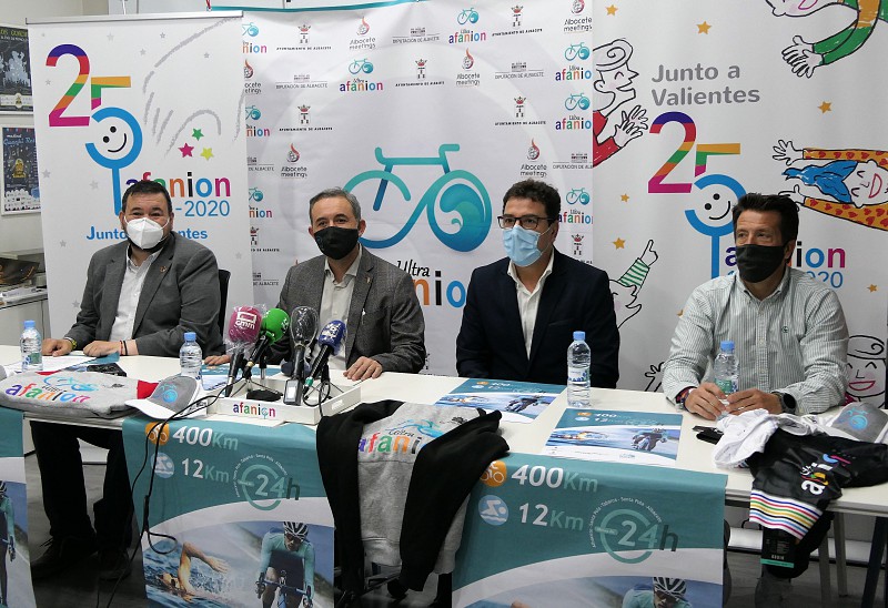 Ultrafanion Presentación Ultrafanion 1